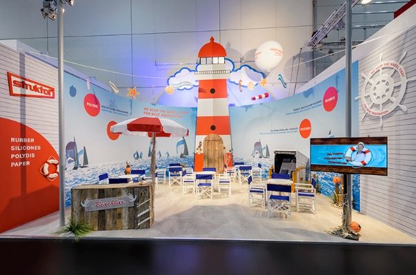Thematisierter Messestand Beachclub für Schill+Seilacher Struktol